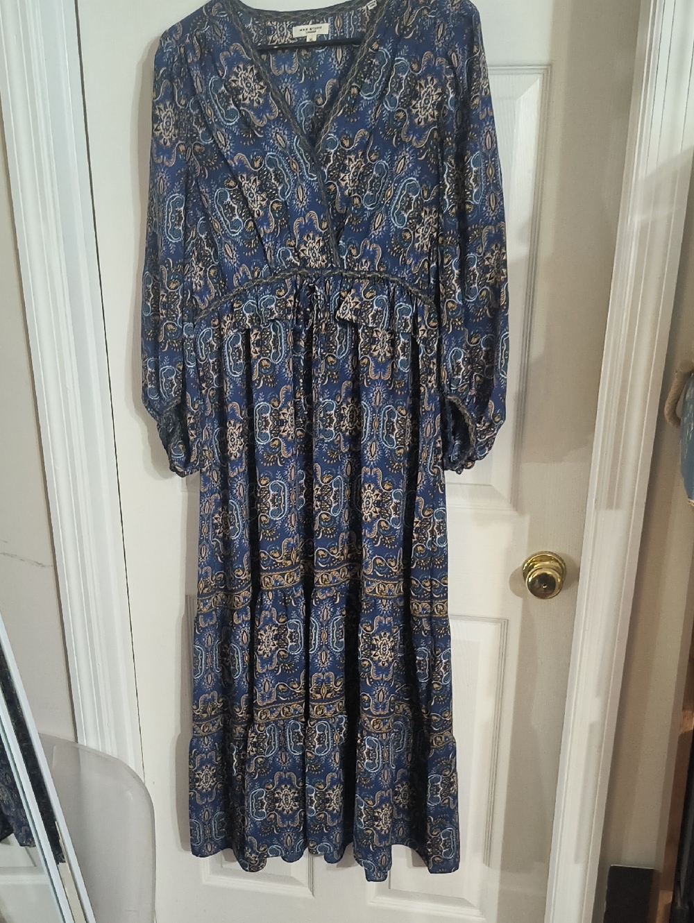 Max Studio Blue Paisley V-Neck Maxi Dress
